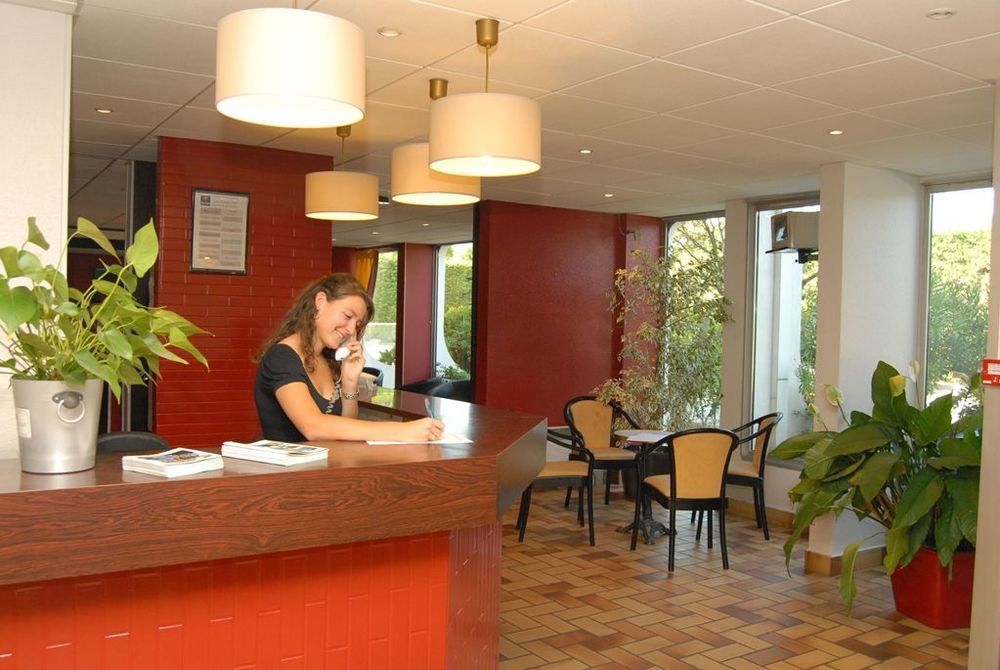 Kyriad Martigues Sud Hotel Interieur foto