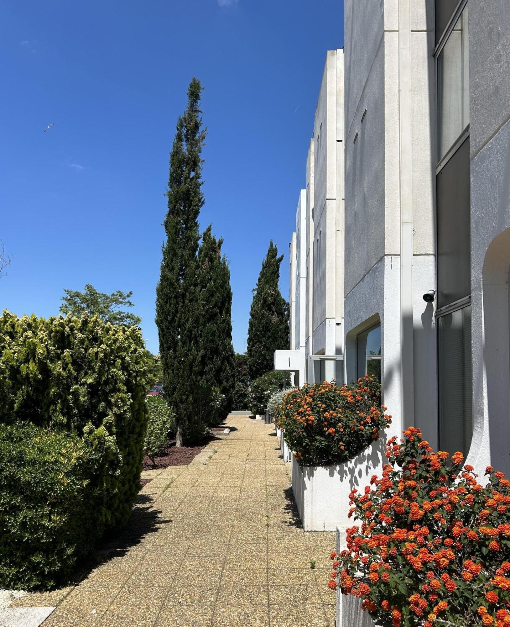 Kyriad Martigues Sud Buitenkant foto